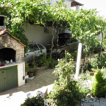 Apartman Mia Biograd Biograd Na Moru Buitenkant foto