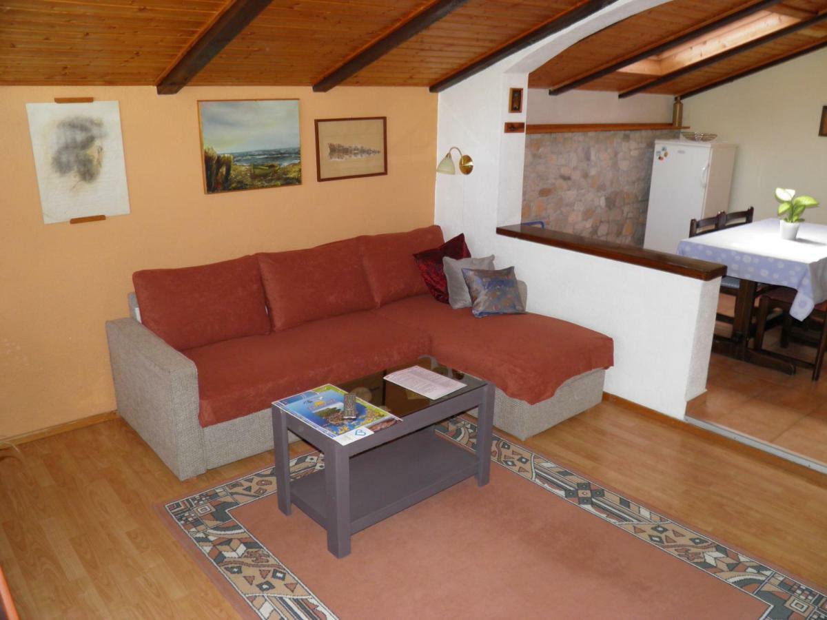 Apartman Mia Biograd Biograd Na Moru Buitenkant foto